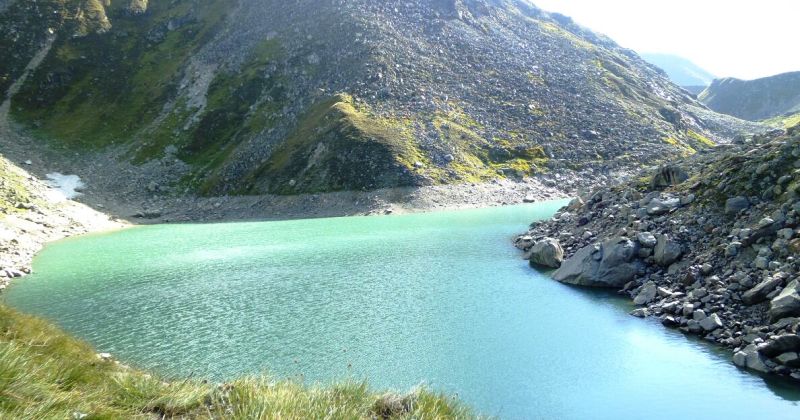 Satopanth lake trek